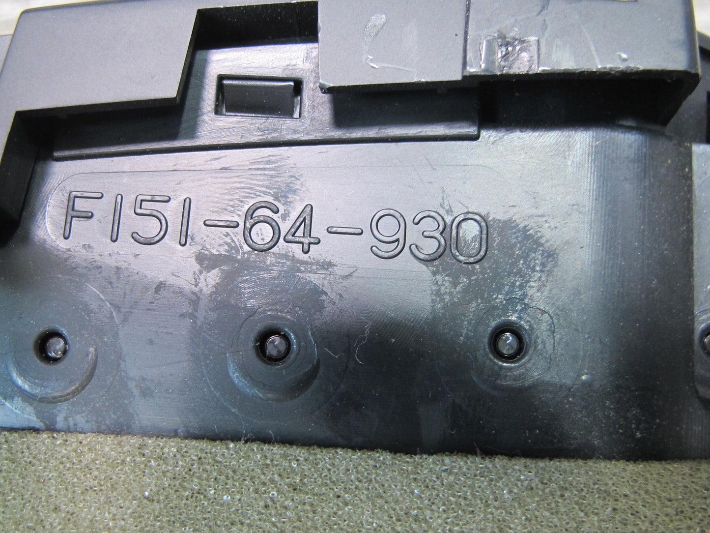 04-08 Mazda RX8 Dash Center Air Vent F15164930 OEM