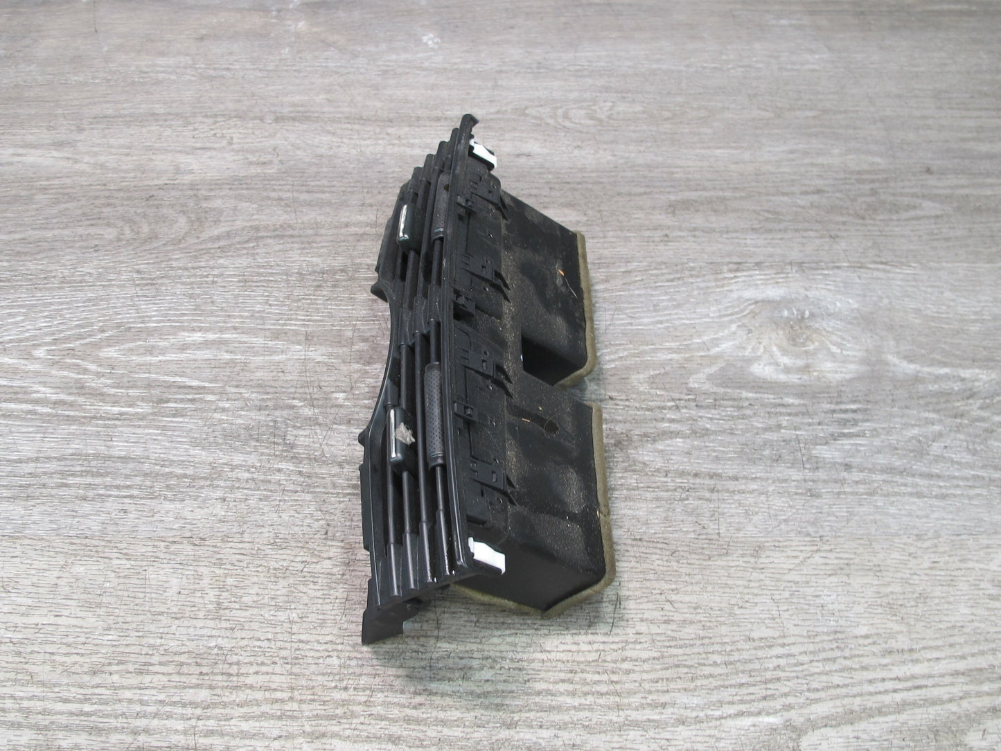 04-08 Mazda RX8 Dash Center Air Vent F15164930 OEM