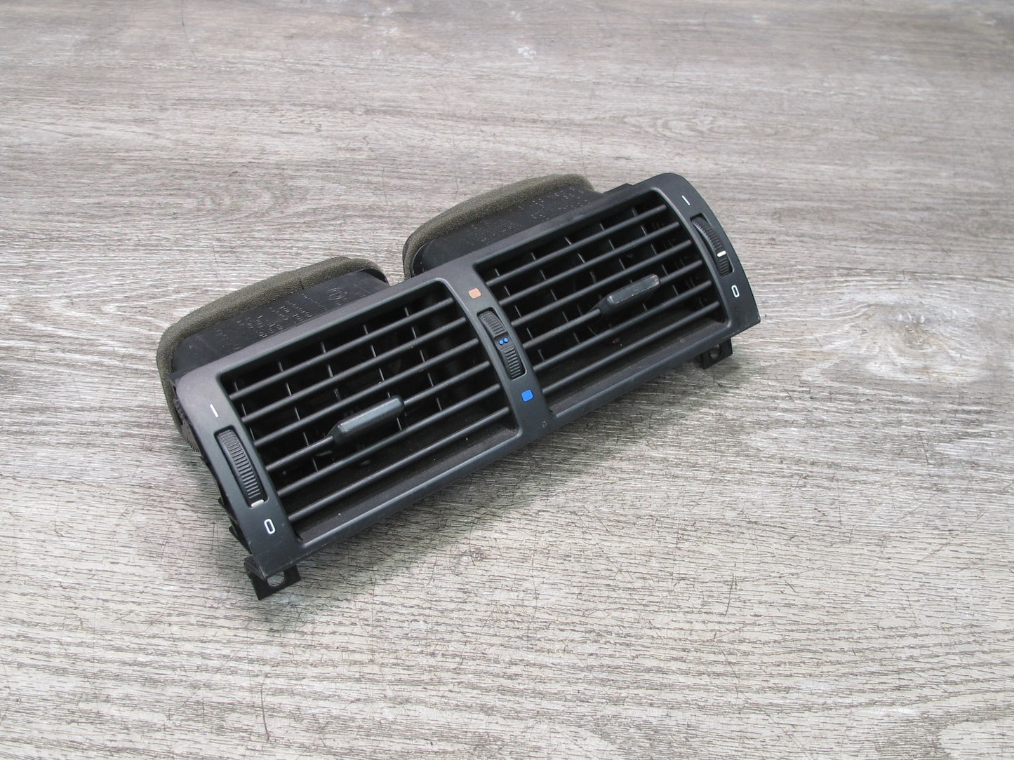 01-06 BMW E46 330Ci 3-SERIES Set of 2 Dash Front Right & Center Air Vent OEM
