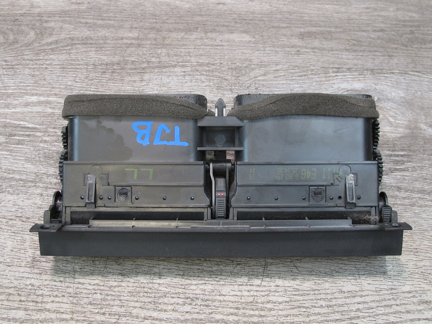 01-06 BMW E46 330Ci 3-SERIES Set of 2 Dash Front Right & Center Air Vent OEM