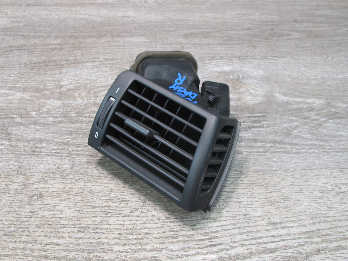 01-06 BMW E46 330Ci 3-SERIES Set of 2 Dash Front Right & Center Air Vent OEM