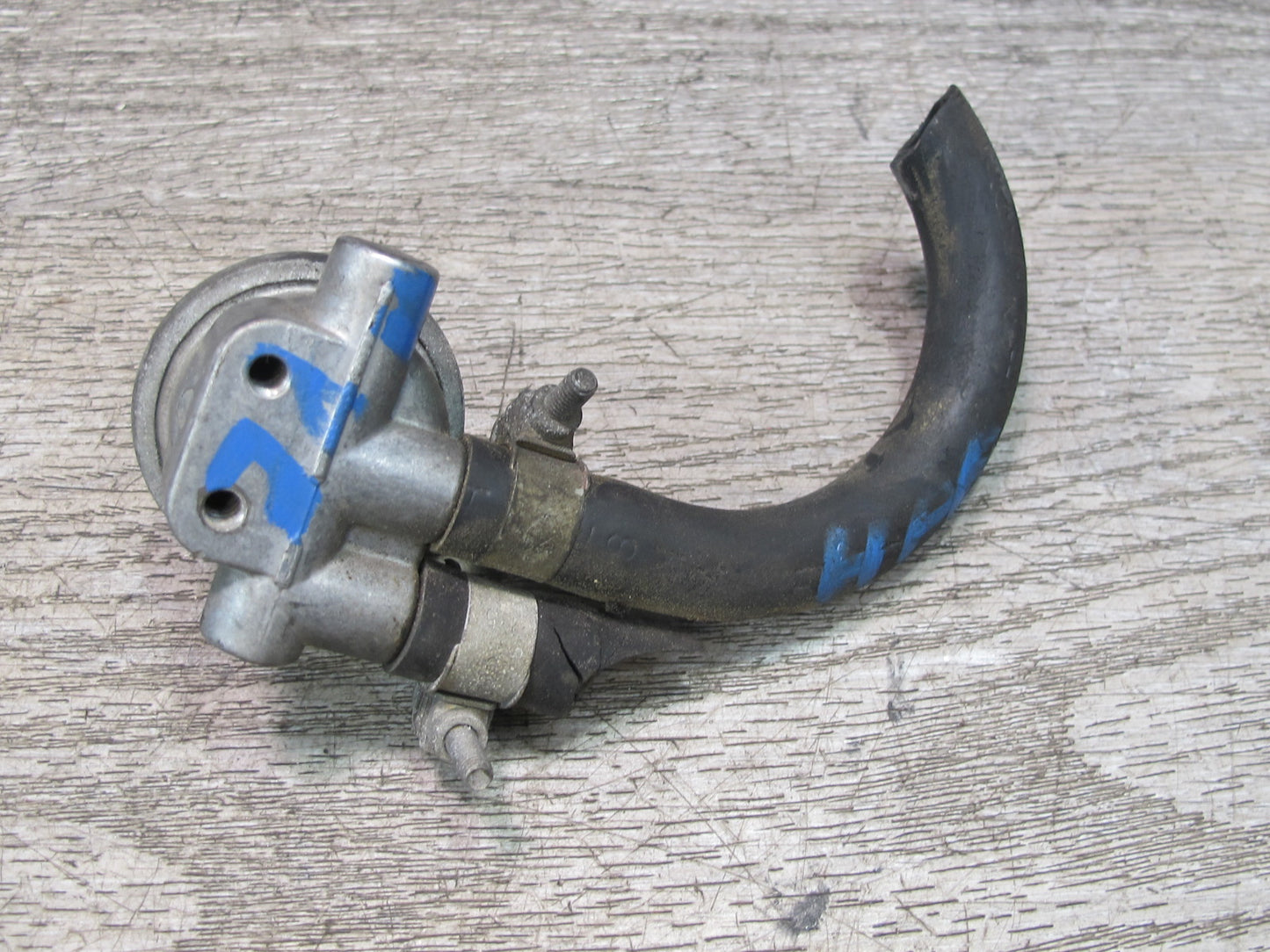 1984-1991 Porsche 928 S Fuel Gas Tank Breather Valve W/ Hose
