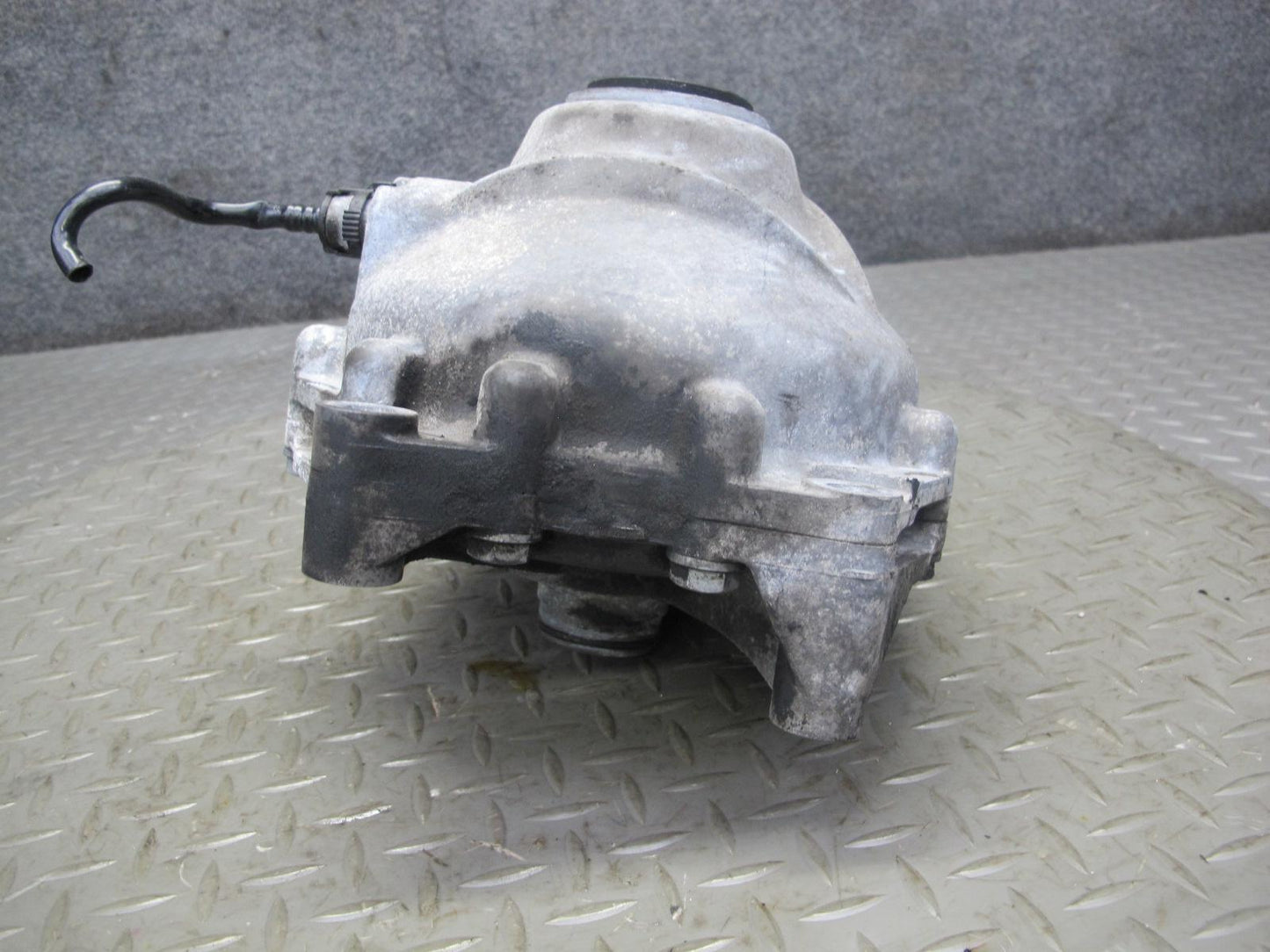 11-14 BMW E70 E71 X5M X6M AWD Front Differential Carrier 3.91 Ratio 86k Miles