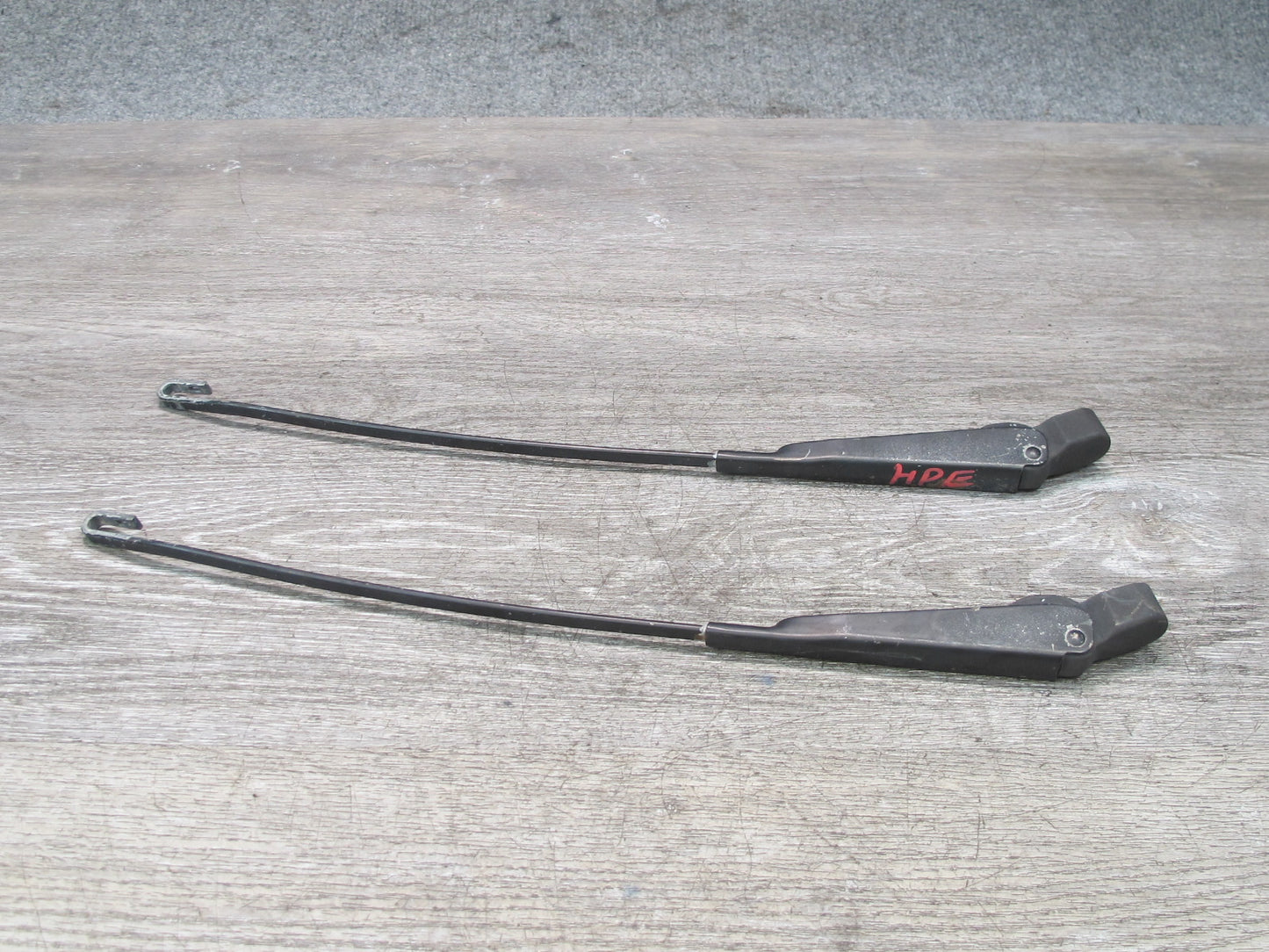 1983-1995 Porsche 928 S Set of 2 Front Left & Right Side Windshield Wiper Arm