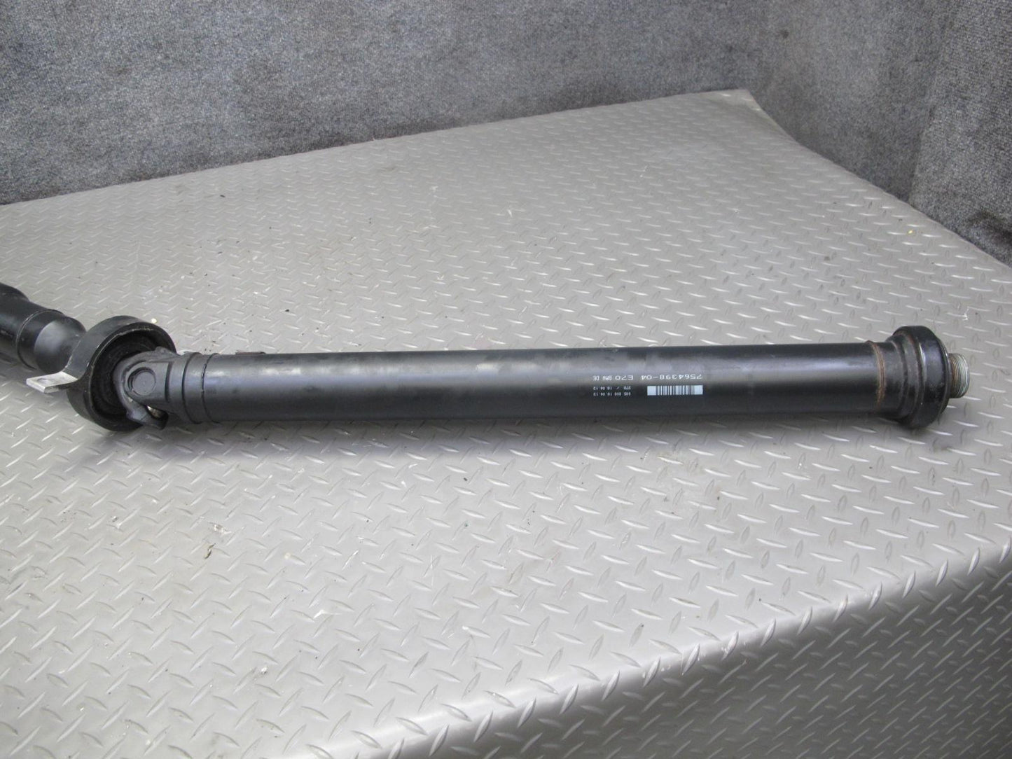 2008-2014 BMW E71 E72 X6 X6M AWD Rear Driveshaft Drive Shaft 86K Miles 7564398