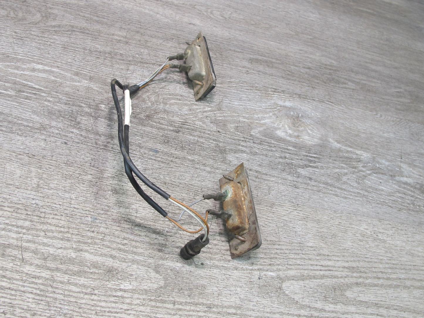 1978-1986 Porsche 928 S Set of 2 Rear Left & Right License Plate Light Lamp