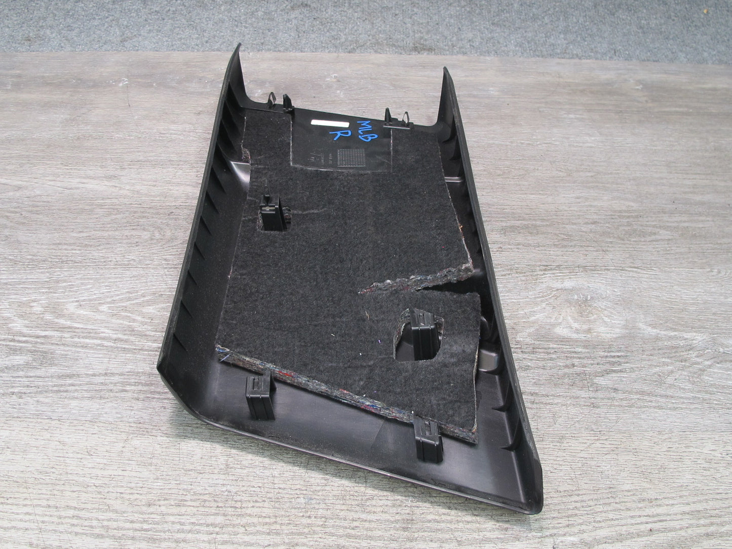 2017-2020 Maserati Levante M161 Interior Right Side B Pillar Lower Trim Panel