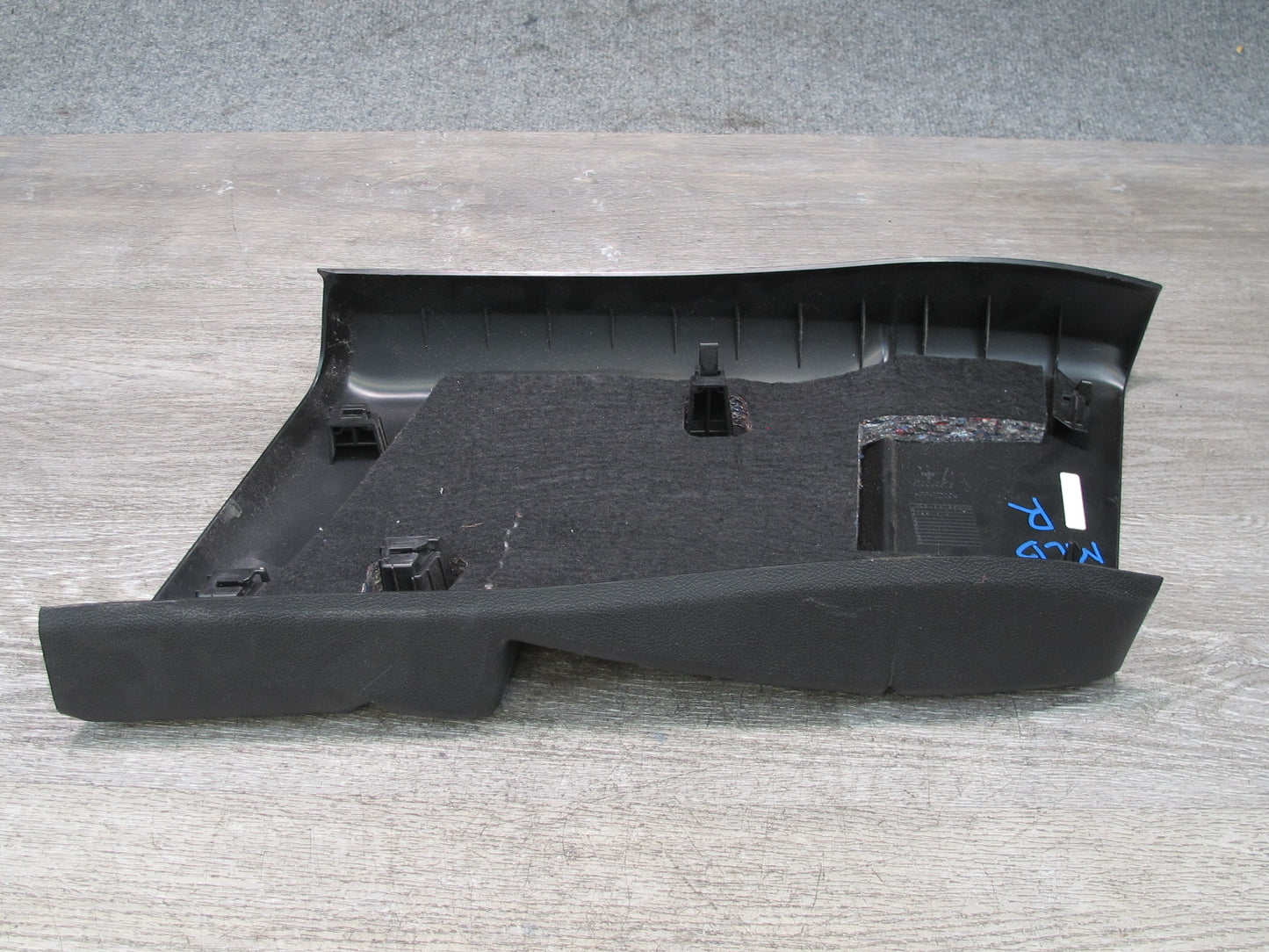 2017-2020 Maserati Levante M161 Interior Right Side B Pillar Lower Trim Panel
