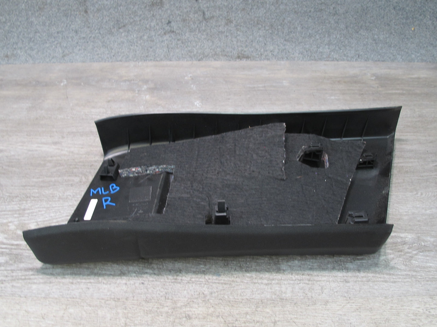 2017-2020 Maserati Levante M161 Interior Right Side B Pillar Lower Trim Panel