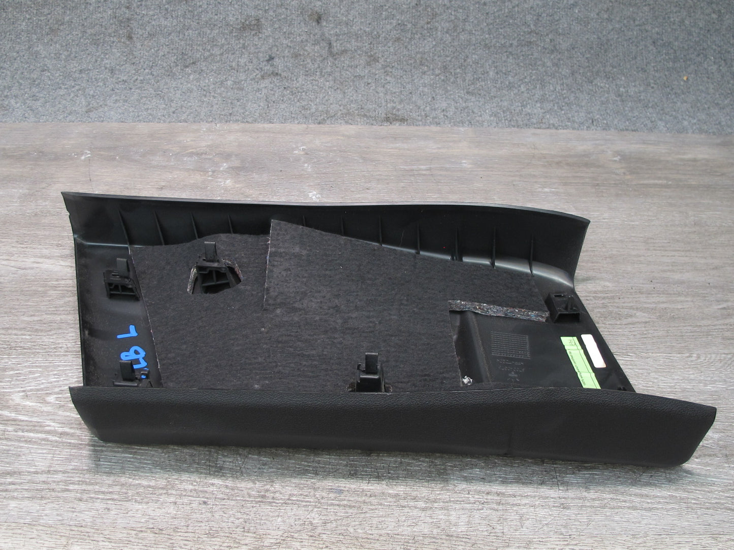 2017-2020 Maserati Levante M161 Interior Left Side B Pillar Lower Trim Panel