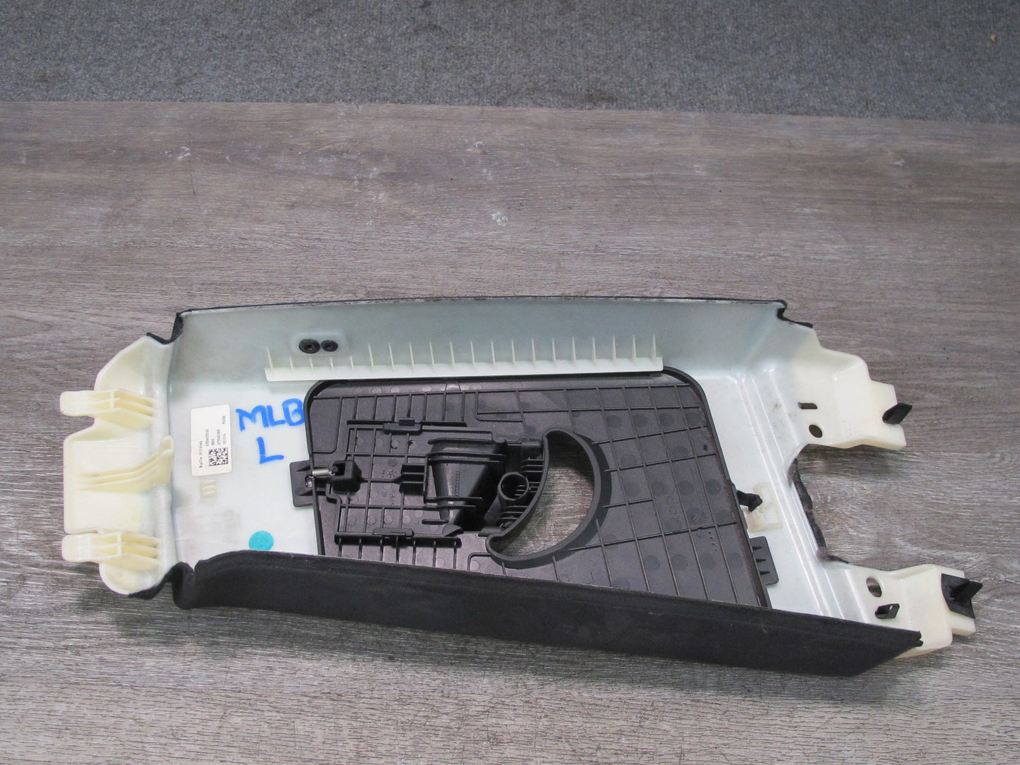 2017-2020 Maserati Levante M161 Interior Left Side B Pillar Upper Trim Panel