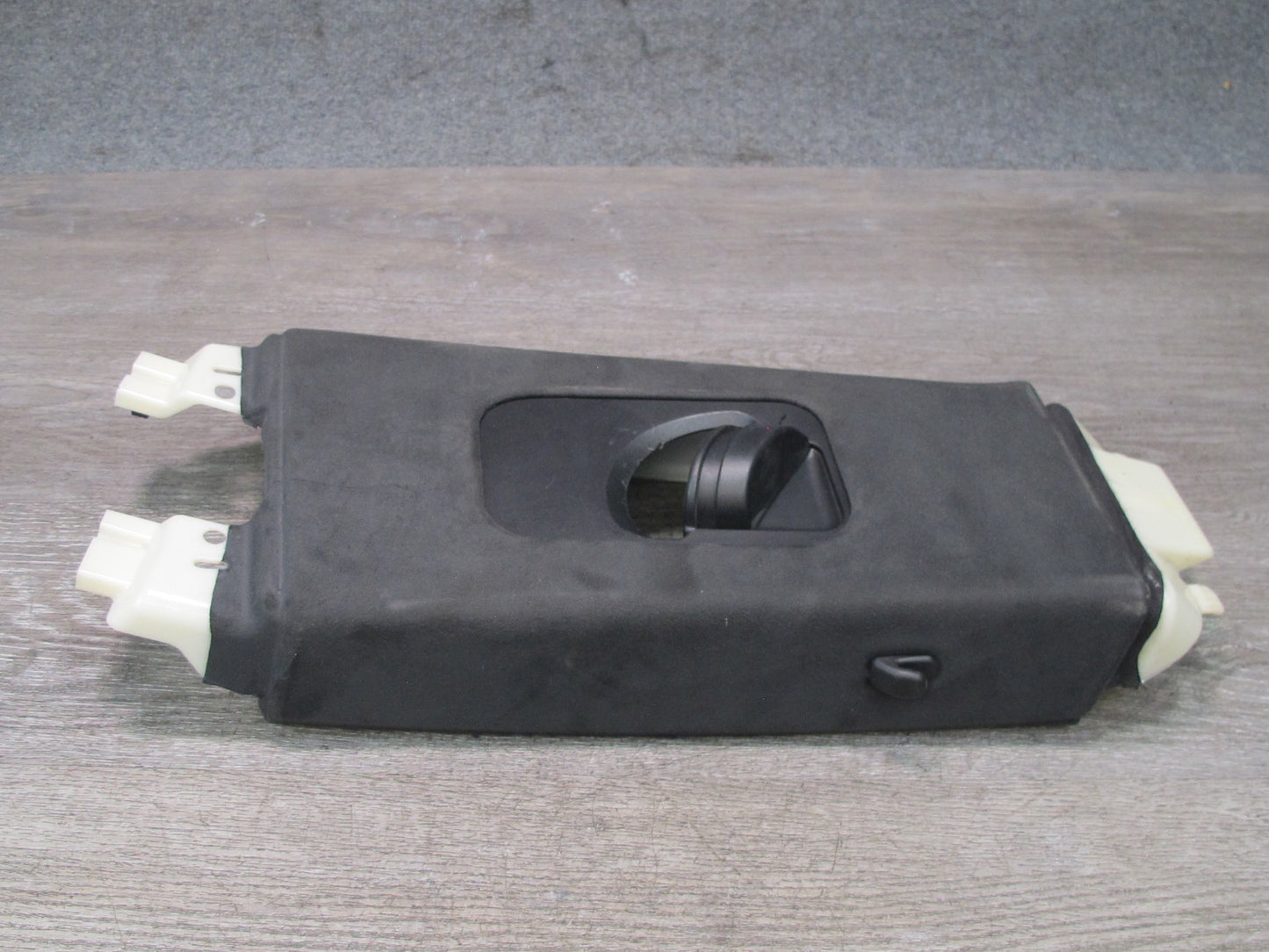 2017-2020 Maserati Levante M161 Interior Right Side B Pillar Upper Trim Panel