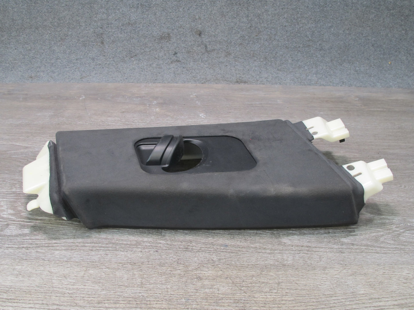 2017-2020 Maserati Levante M161 Interior Right Side B Pillar Upper Trim Panel