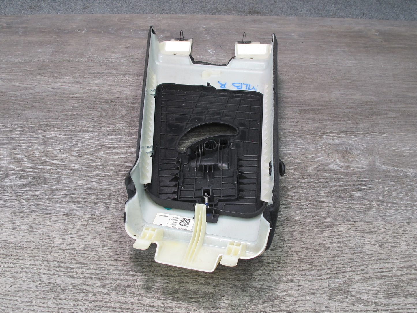 2017-2020 Maserati Levante M161 Interior Right Side B Pillar Upper Trim Panel