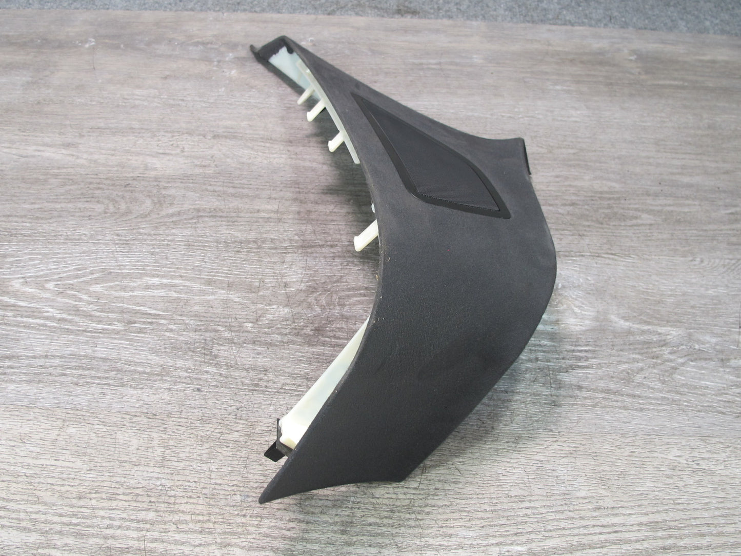 2017-2020 Maserati Levante M161 Rear Left Side D Pillar Trim Panel Cover