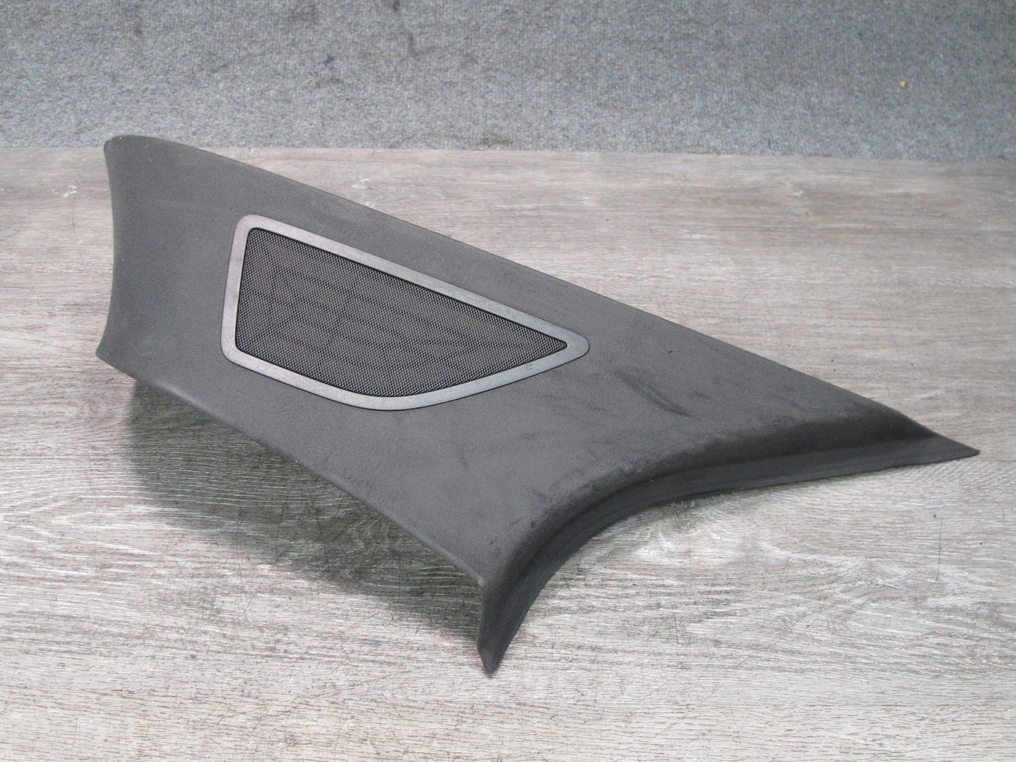 2017-2020 Maserati Levante M161 Rear Left Side D Pillar Trim Panel Cover