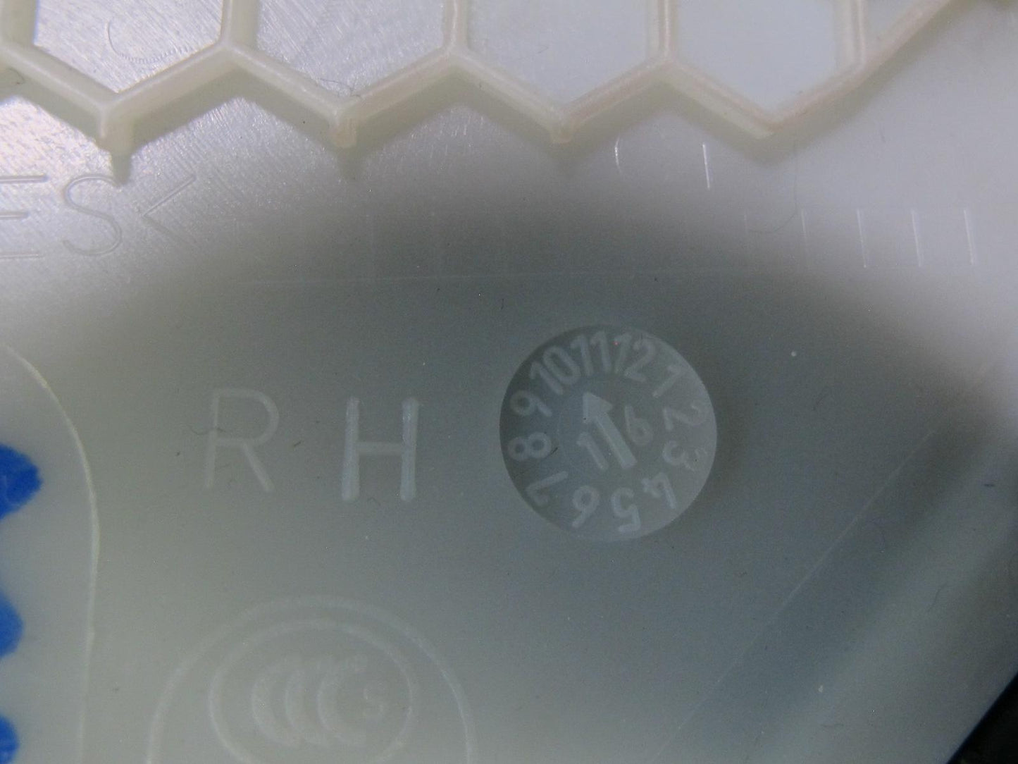 2017-2020 Maserati Levante M161 Rear Right Side D Pillar Trim Panel Cover