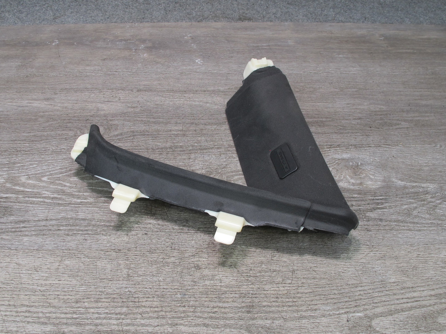 2017-2020 Maserati Levante M161 Rear Right Side Upper C Pillar Trim Panel Cover