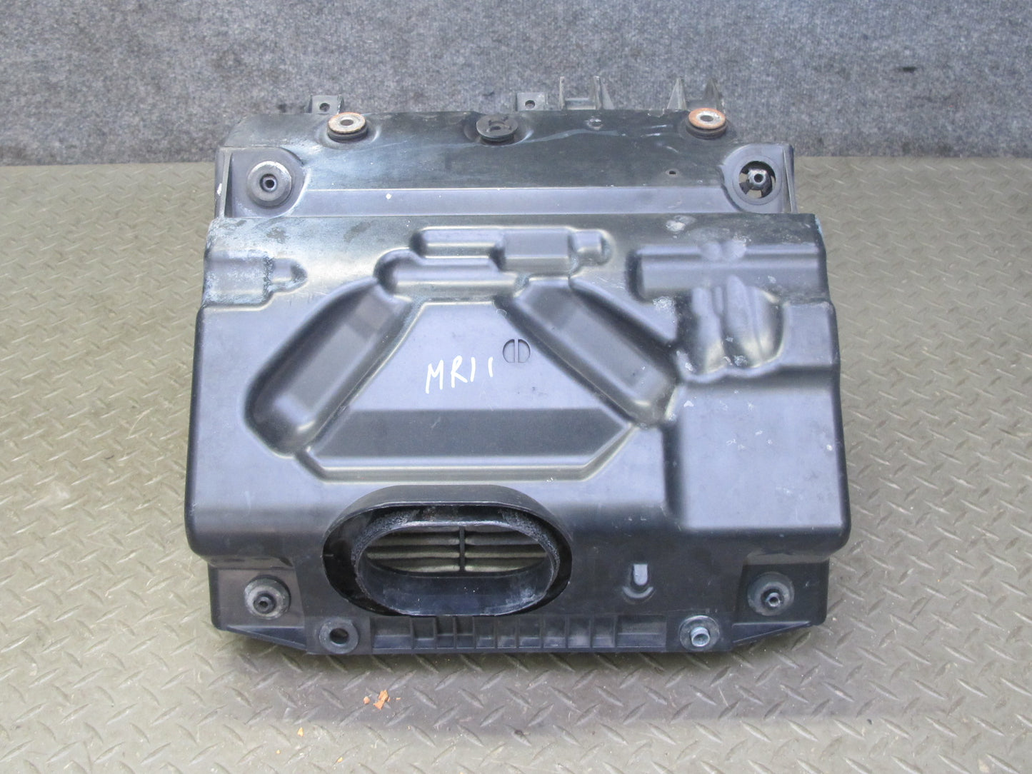 04-08 Mazda RX8 A/T Air Cleaner Filter Box w Hose & Resonator Assembly OEM