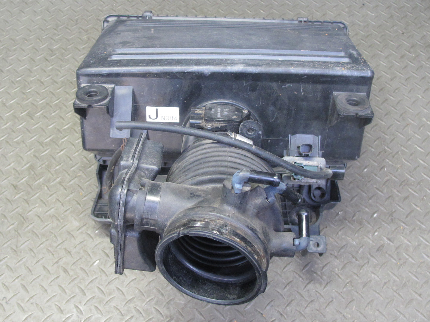 04-08 Mazda RX8 A/T Air Cleaner Filter Box w Hose & Resonator Assembly OEM