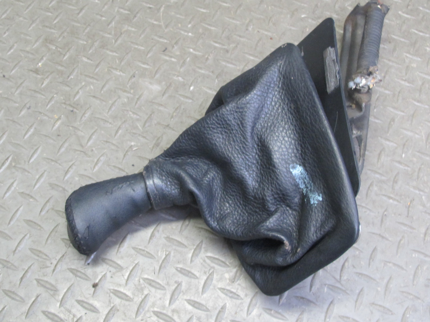 1985 Porsche 928 S A/T Automatic Transmission Gear Shifter w Cable Assembly