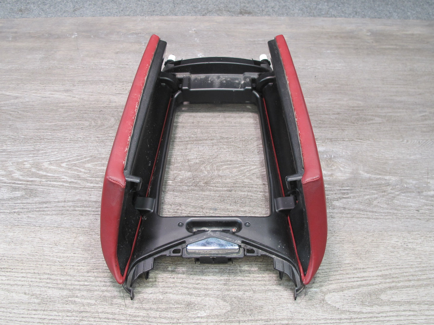 2017-2020 Maserati Levante M161 Center Console Armrest Lid Cover Leather RED