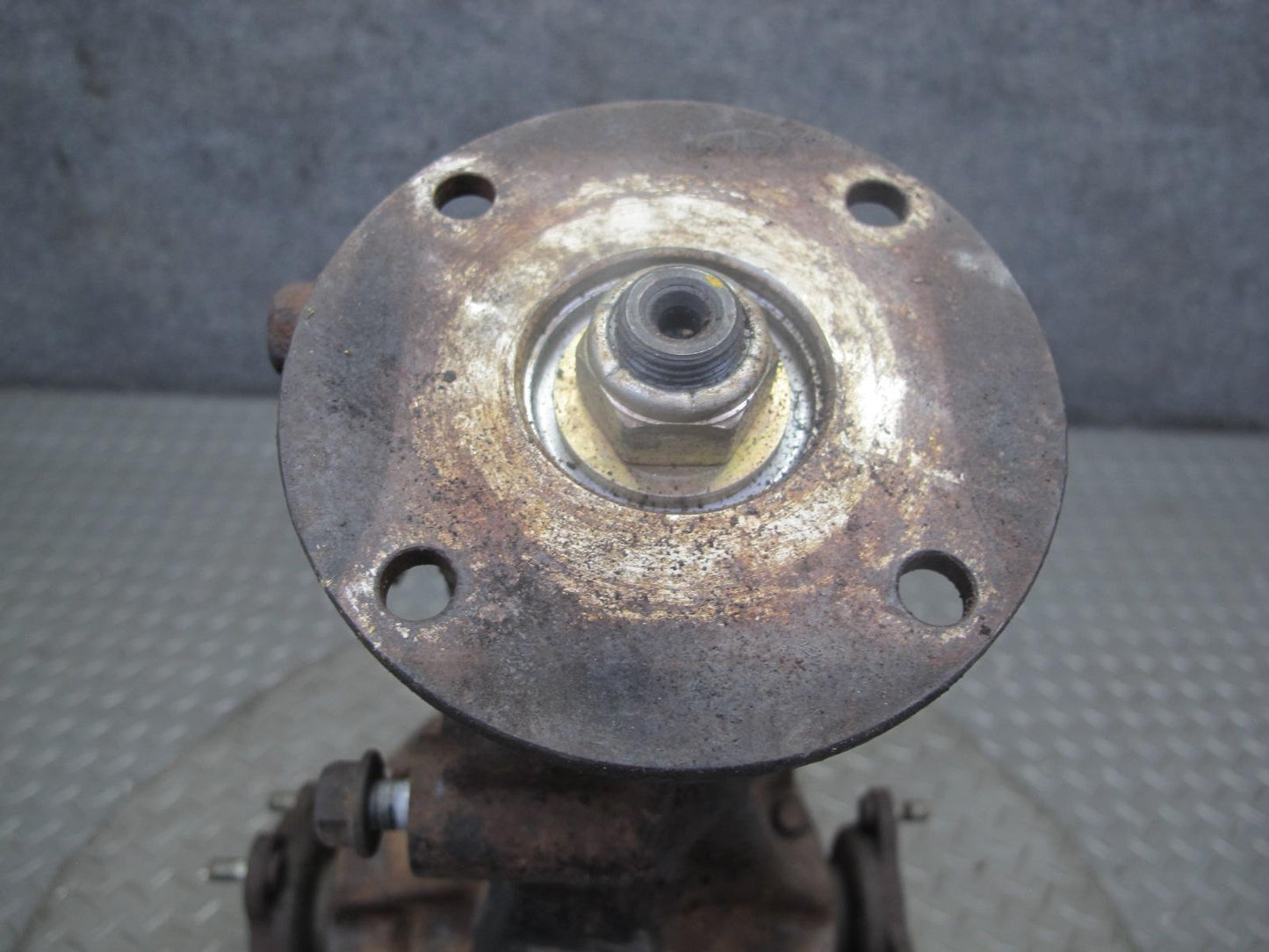 1988 Mazda RX7 Convert M/T 5-SPEED NA Open Rear Differential Carrier 4.10 R OEM
