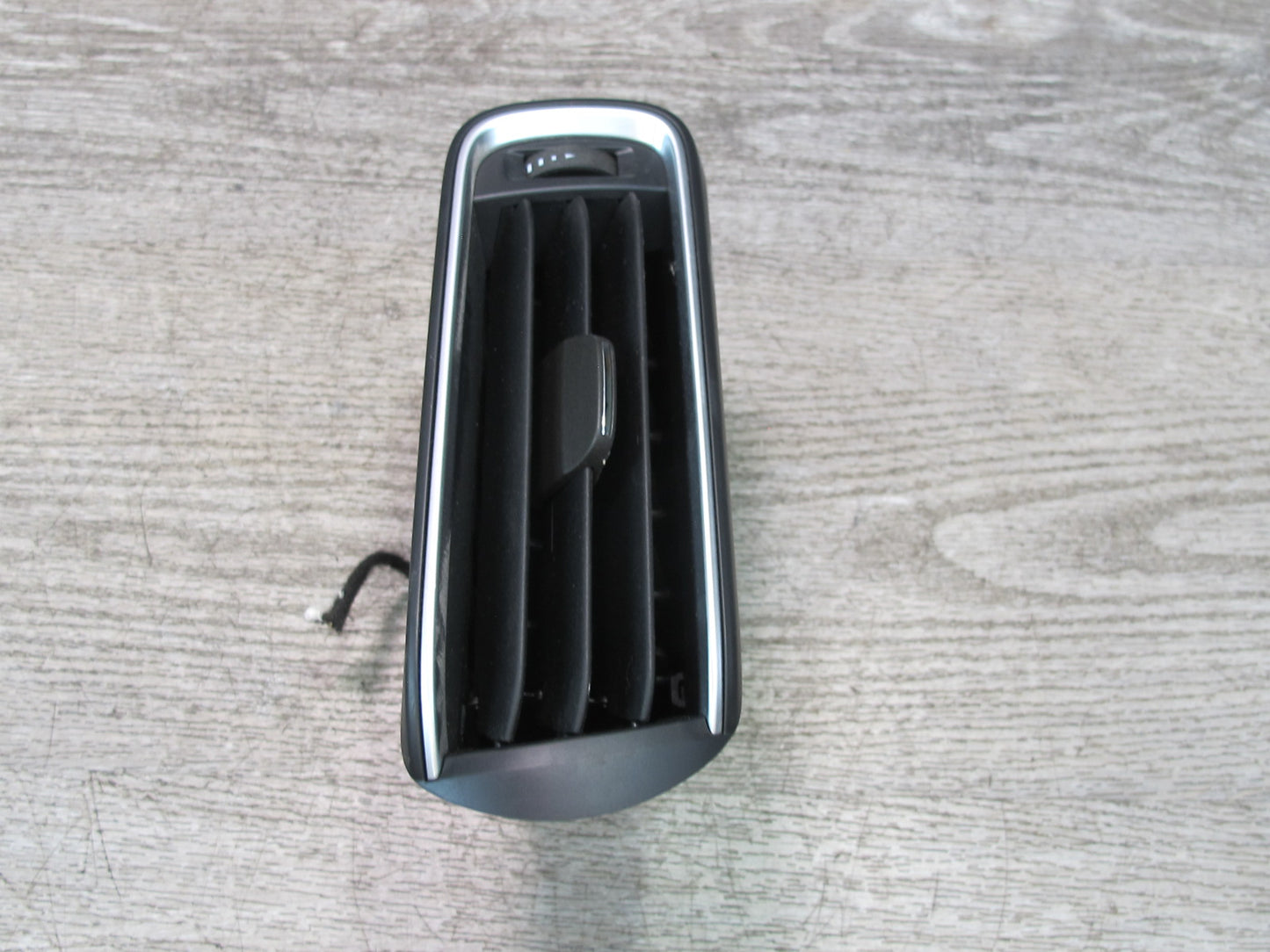 2017-2020 Maserati Levante M161 Dashboard Left Driver Side A/C Air Vent Grille