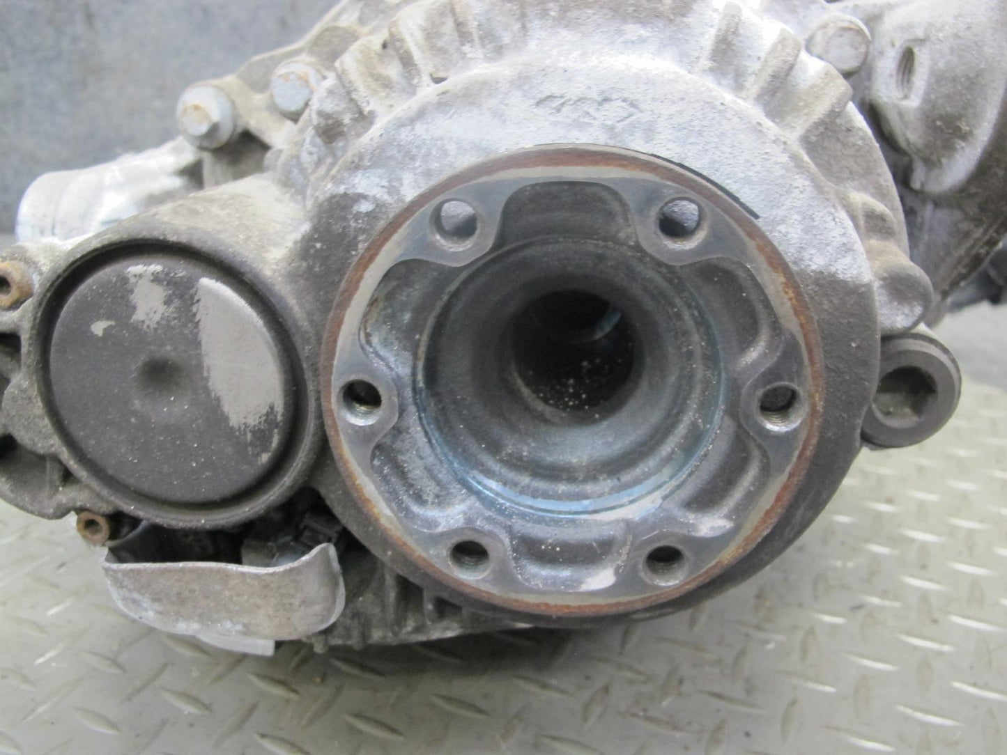 2010-2014 BMW E70 E71 X5M X6M AWD Rear Differential Carrier 3.91 Ratio 86k Miles