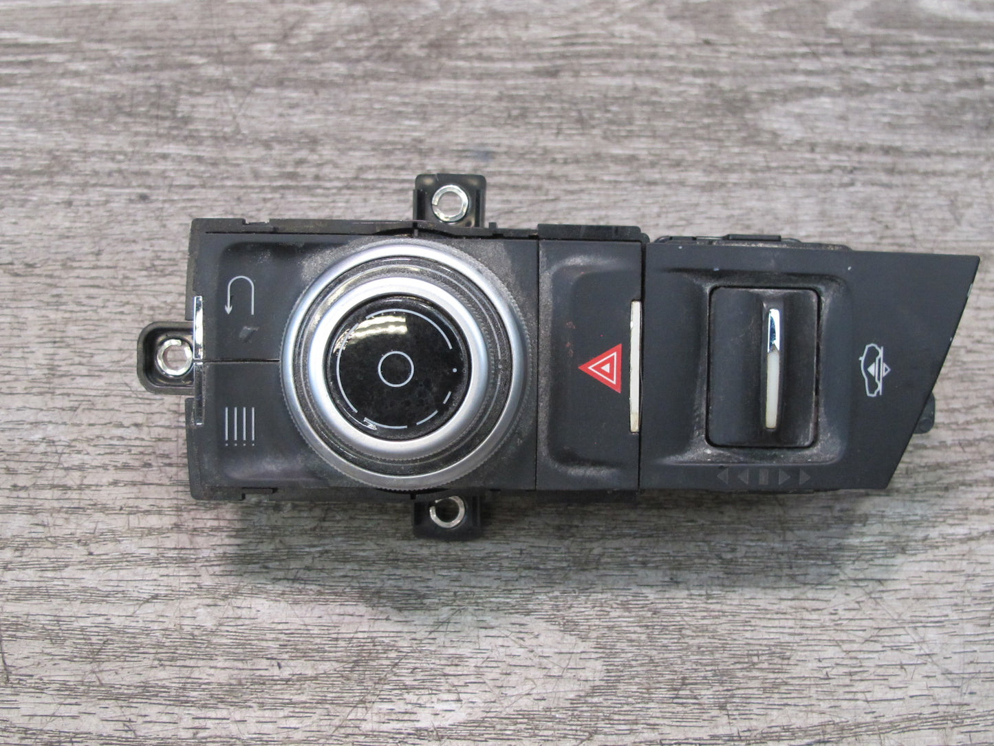 2017-2020 Maserati Levante M161 Center Console Multimedia Suspension Switch