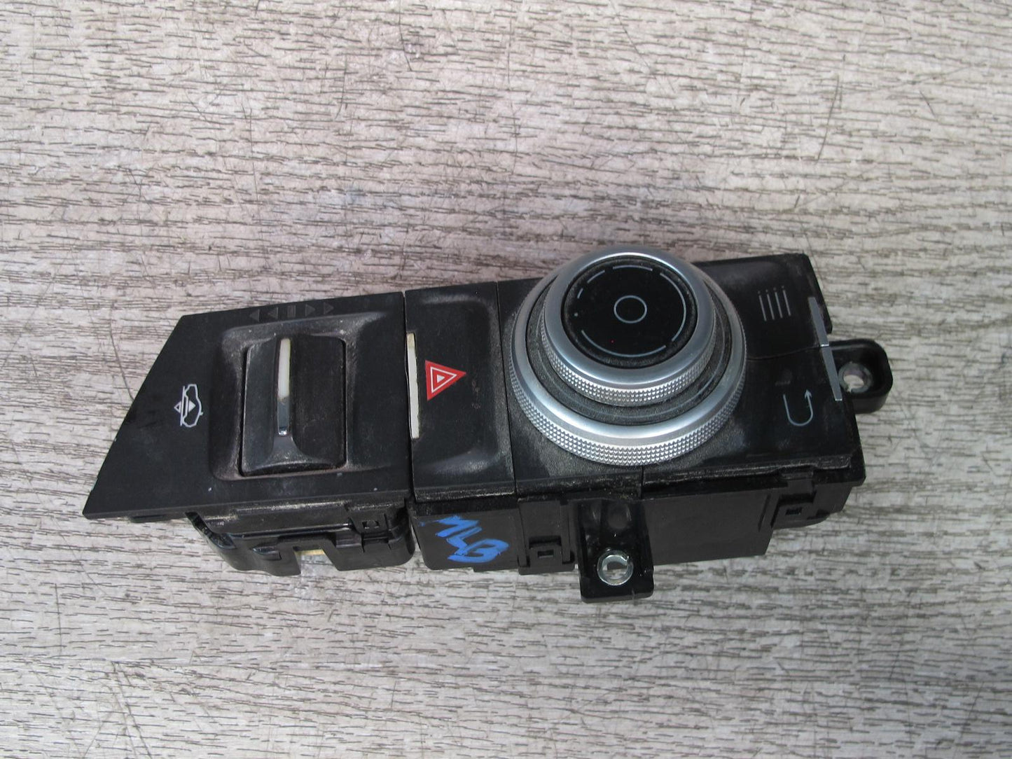 2017-2020 Maserati Levante M161 Center Console Multimedia Suspension Switch