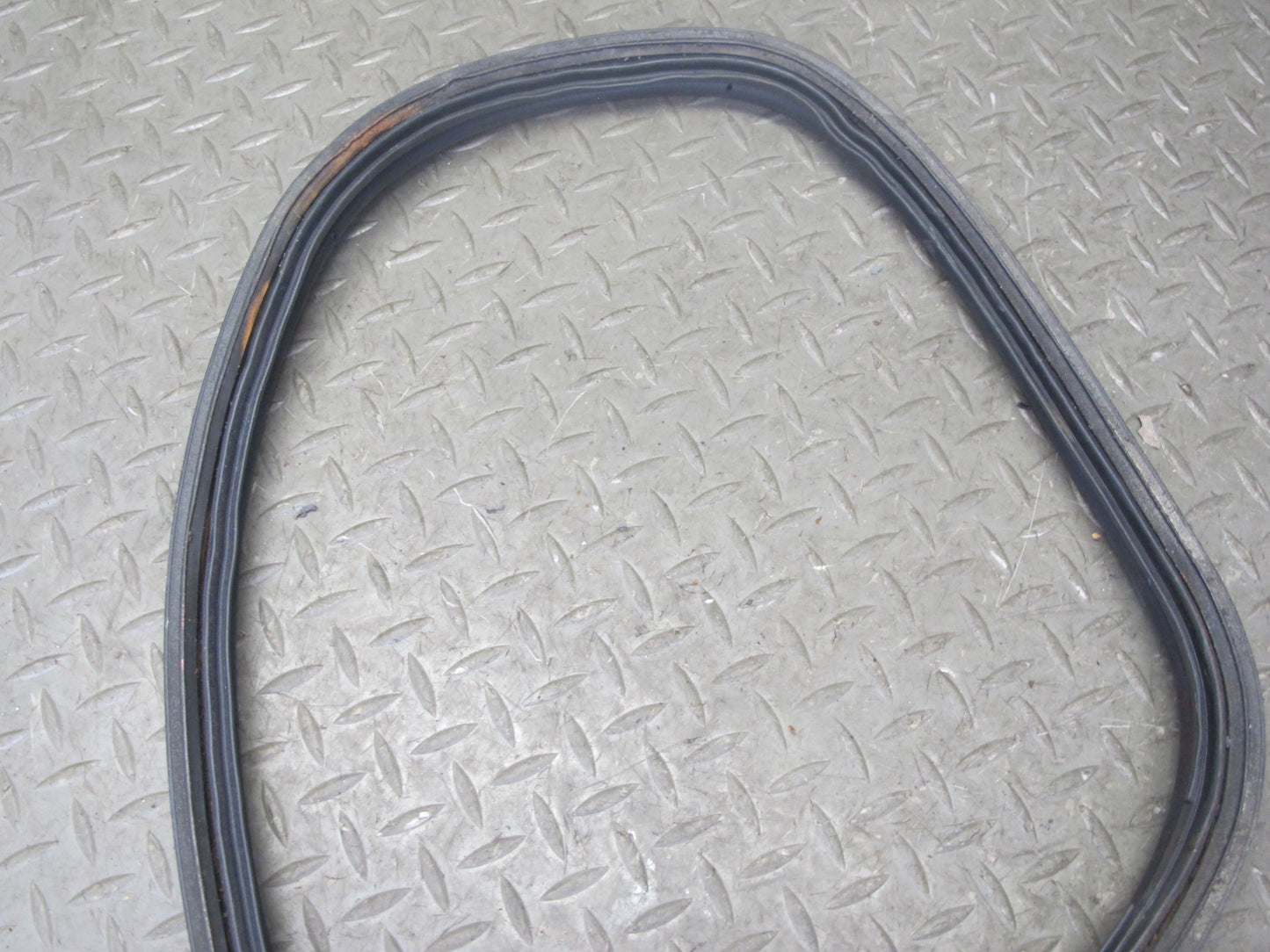 88-91 Mazda RX7 FC3S Convertible Rear Trunk Lid Weatherstrip Rubber Seal OEM
