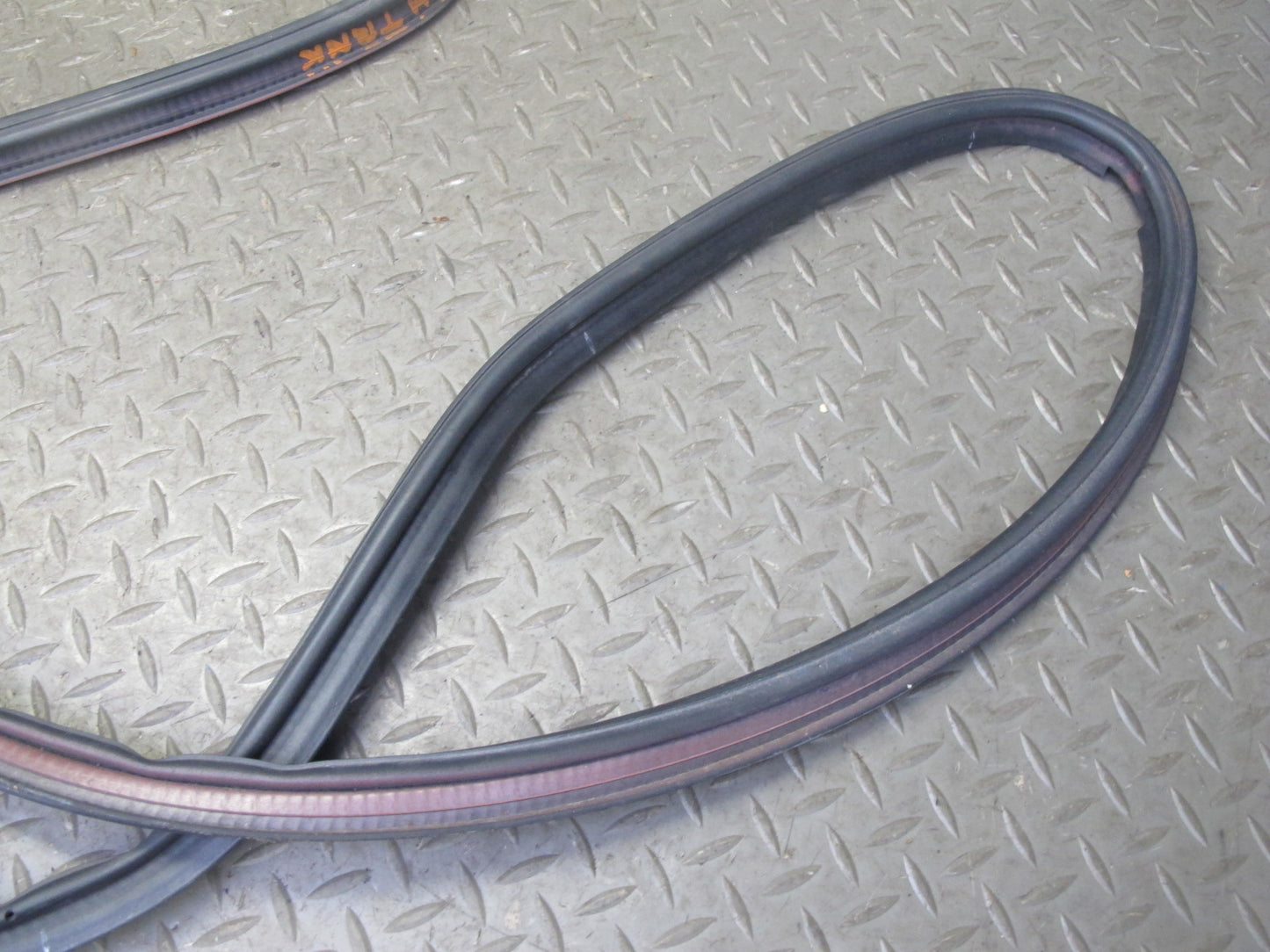 88-91 Mazda RX7 FC3S Convertible Rear Trunk Lid Weatherstrip Rubber Seal OEM