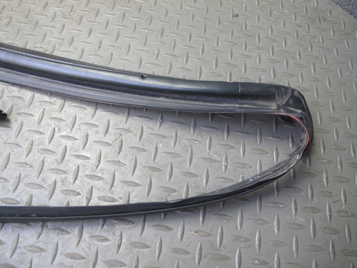 88-91 Mazda RX7 FC3S Convertible Front Windshield Weatherstrip Rubber Seal OEM