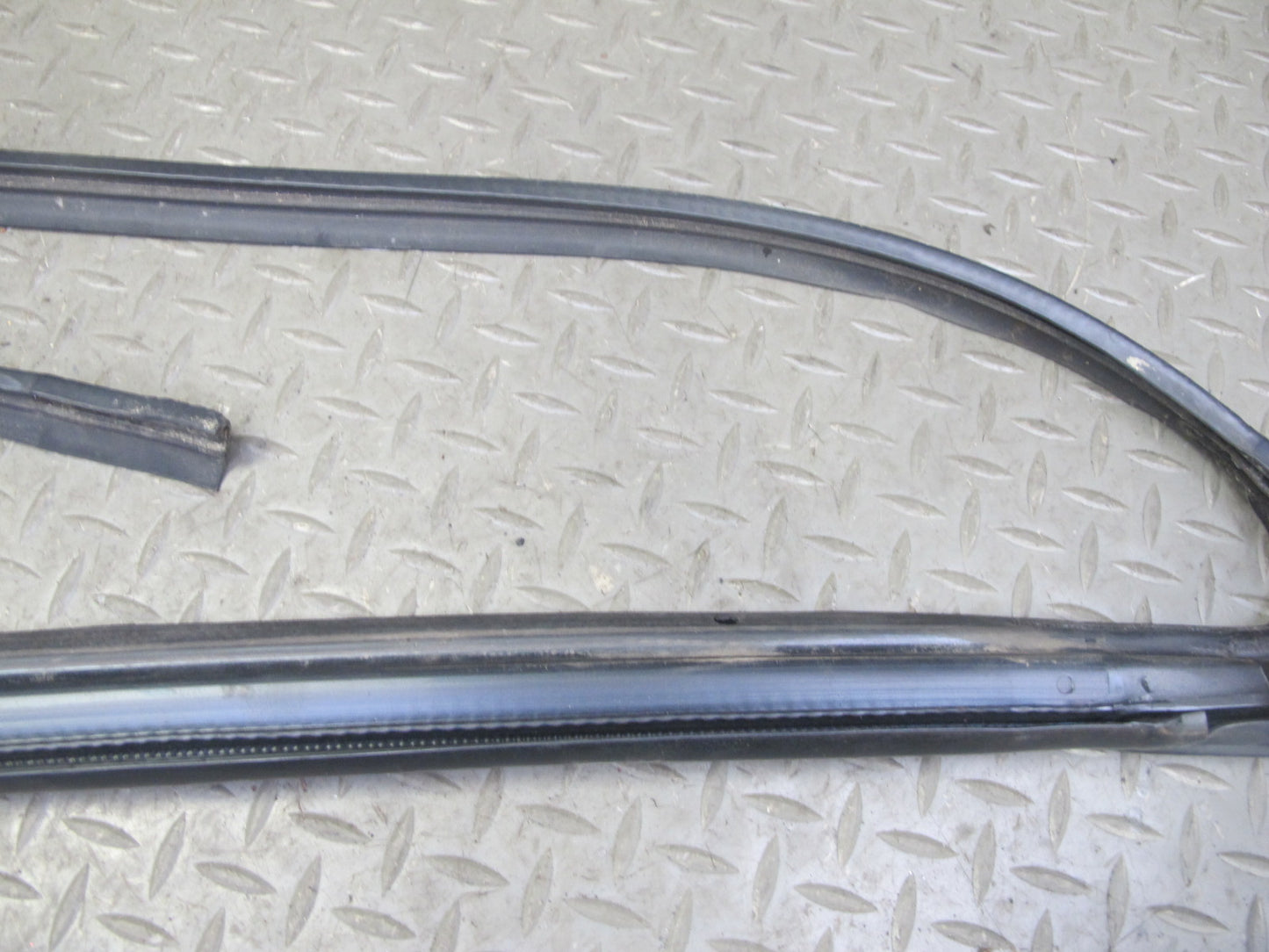 88-91 Mazda RX7 FC3S Convertible Front Windshield Weatherstrip Rubber Seal OEM
