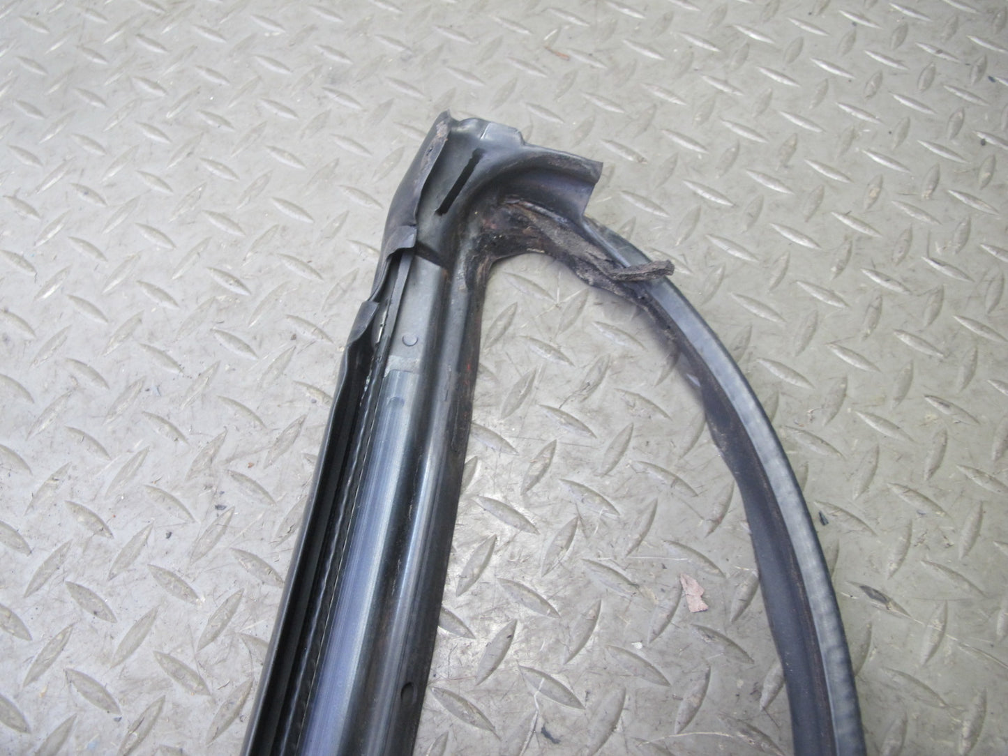 88-91 Mazda RX7 FC3S Convertible Front Windshield Weatherstrip Rubber Seal OEM
