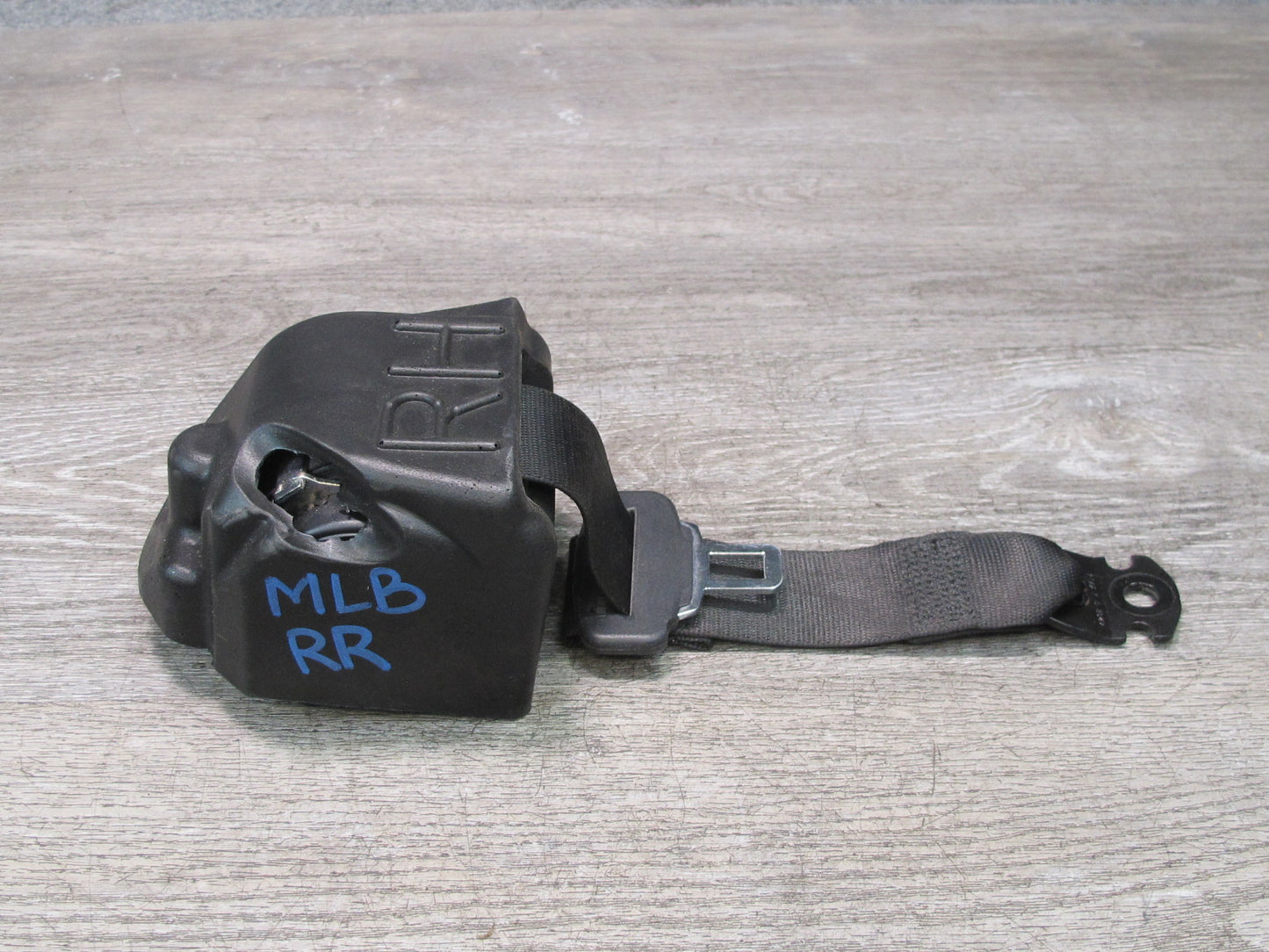 17-20 MASERATI LEVANTE M161 REAR RIGHT & LEFT SIDE SEATBELT RETRACTOR SET OEM