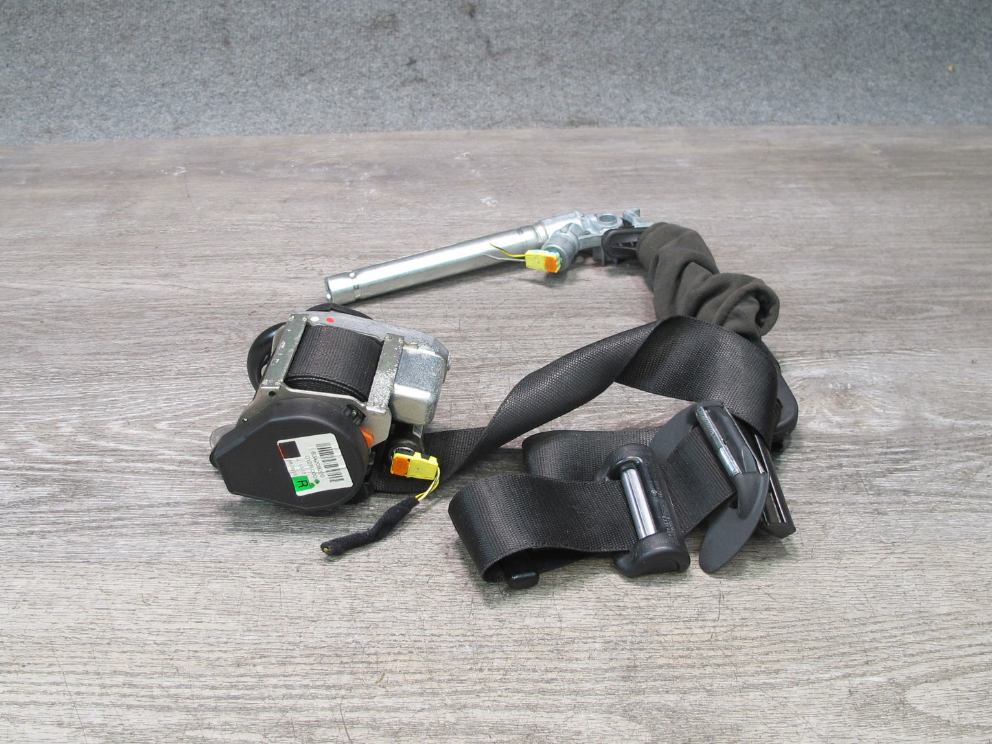 17-20 MASERATI LEVANTE M161 FRONT RIGHT PASSENGER SIDE SEATBELT RETRACTOR SET OEM