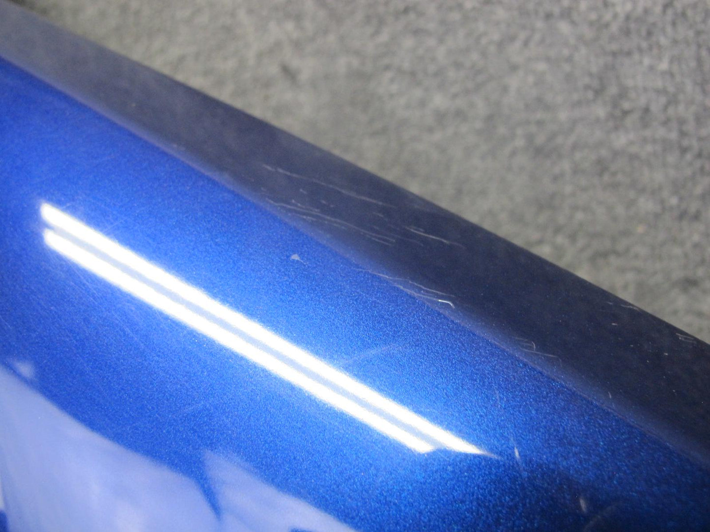 2017-2020 Maserati Levante M161 Front Right Side Fender Shell Cover Panel Blue