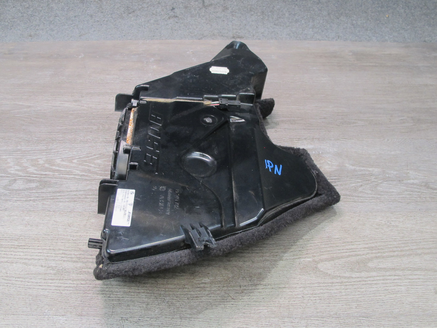 1999-2005 Porsche 911 996 Convertible Bose Subwoofer Speaker Box 99664556700