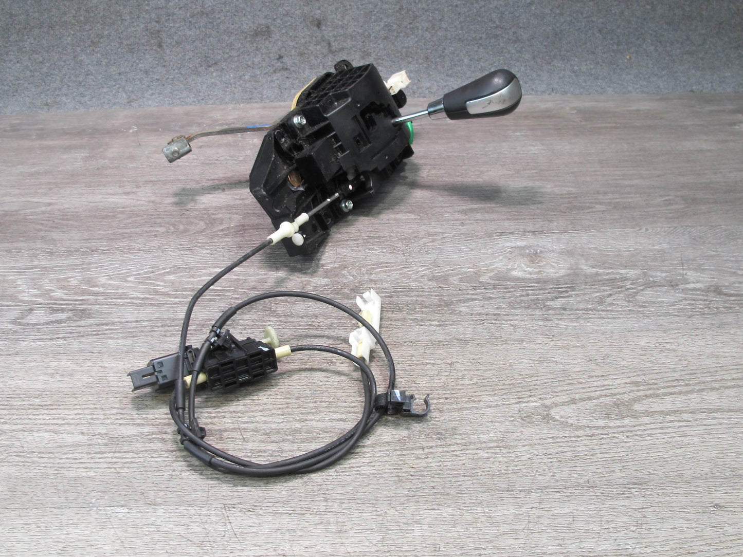 06-08 Mazda RX8 A/T Automatic Transmission Gear Shifter w Cable Assy OEM