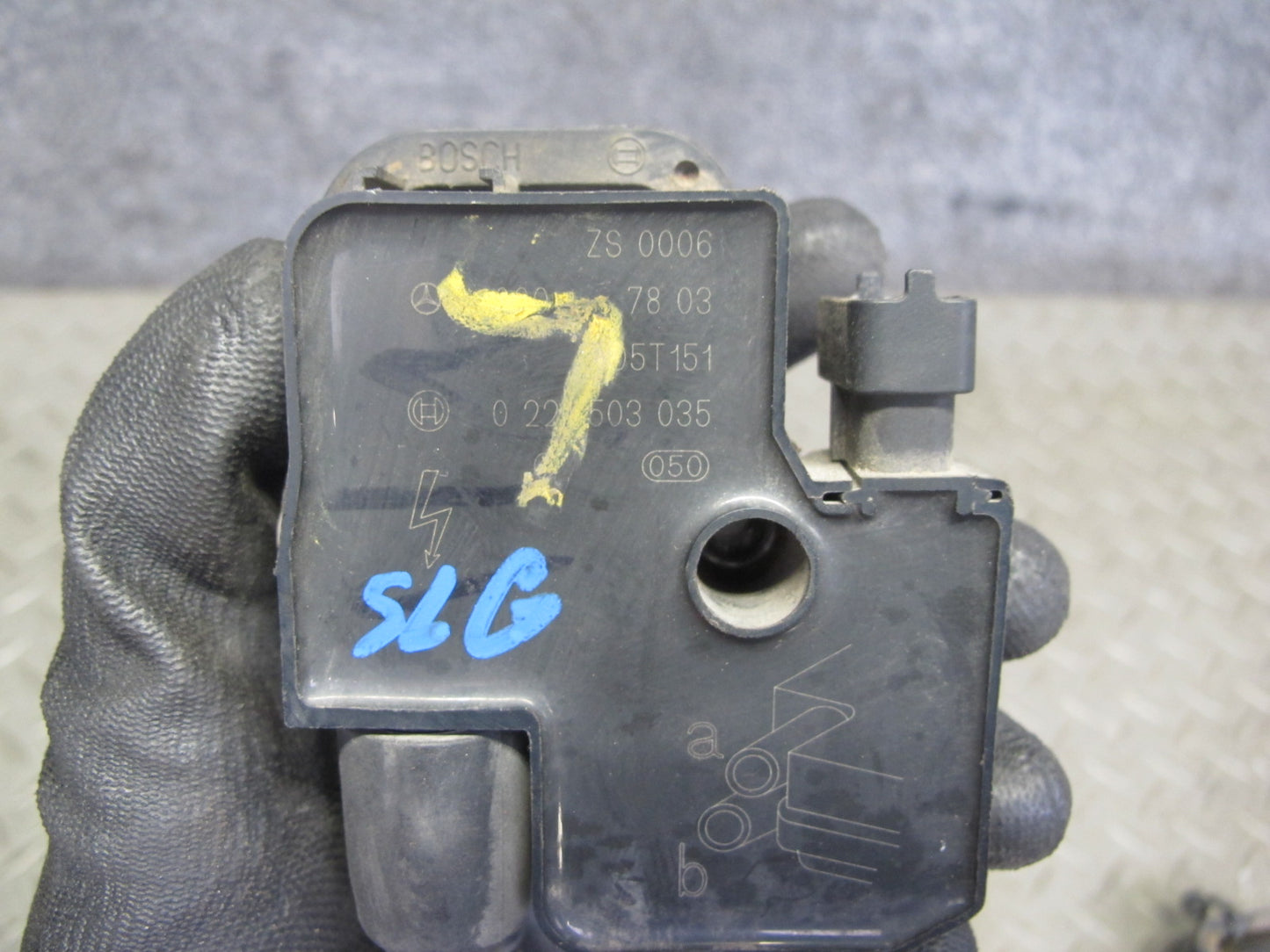 03-06 Mercedes R230 SL500 M113 Set of 8 Engine Ignition Coil 0001587803 OEM