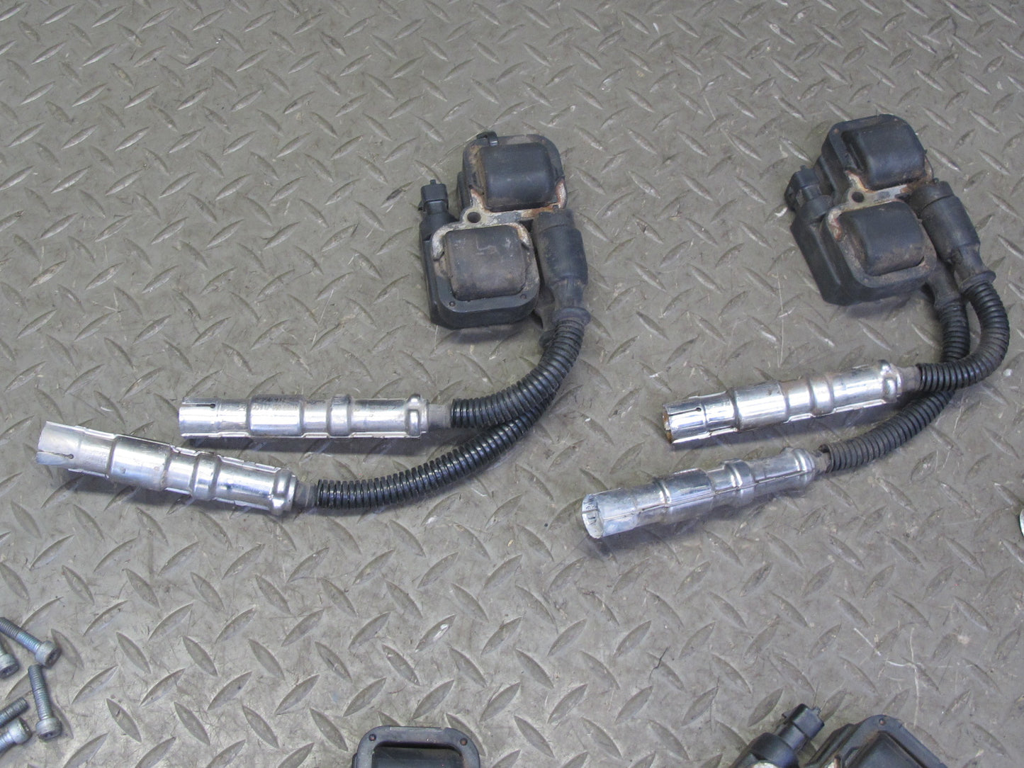 03-06 Mercedes R230 SL500 M113 Set of 8 Engine Ignition Coil 0001587803 OEM