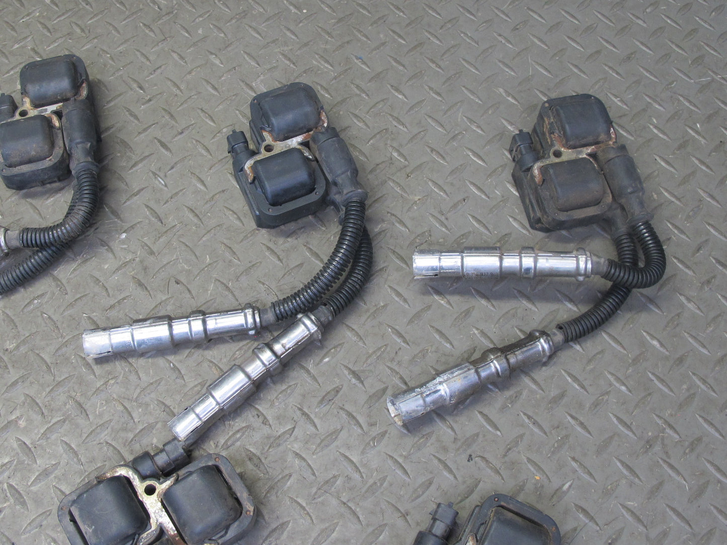 03-06 Mercedes R230 SL500 M113 Set of 8 Engine Ignition Coil 0001587803 OEM