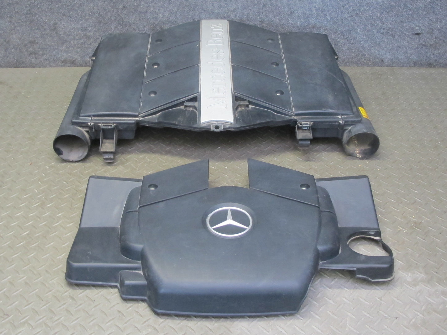 03-06 Mercedes R230 SL500 M113 Air Intake Cleaner Filter Box w Trim Cover OEM