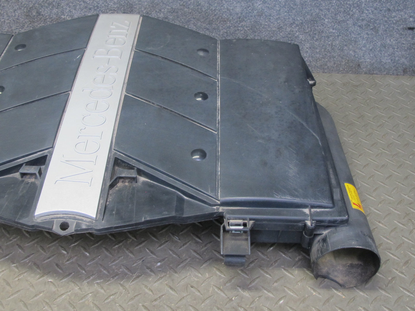 03-06 Mercedes R230 SL500 M113 Air Intake Cleaner Filter Box w Trim Cover OEM
