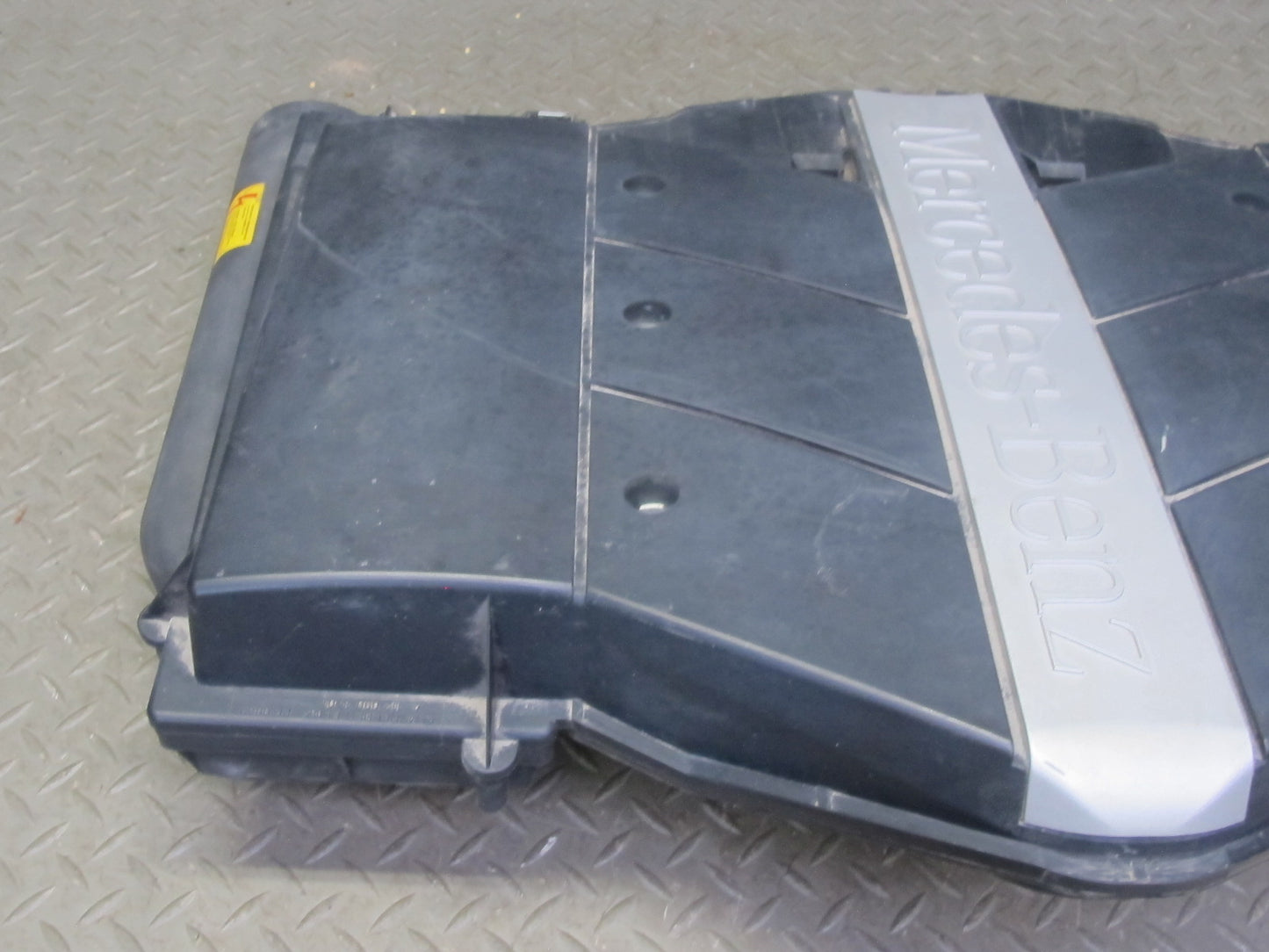 03-06 Mercedes R230 SL500 M113 Air Intake Cleaner Filter Box w Trim Cover OEM