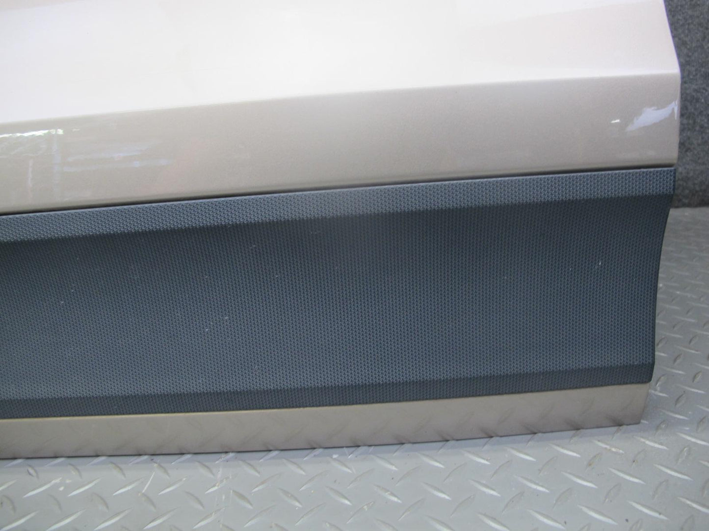 2015-2018 Porsche Macan Front Left Door Shell Panel