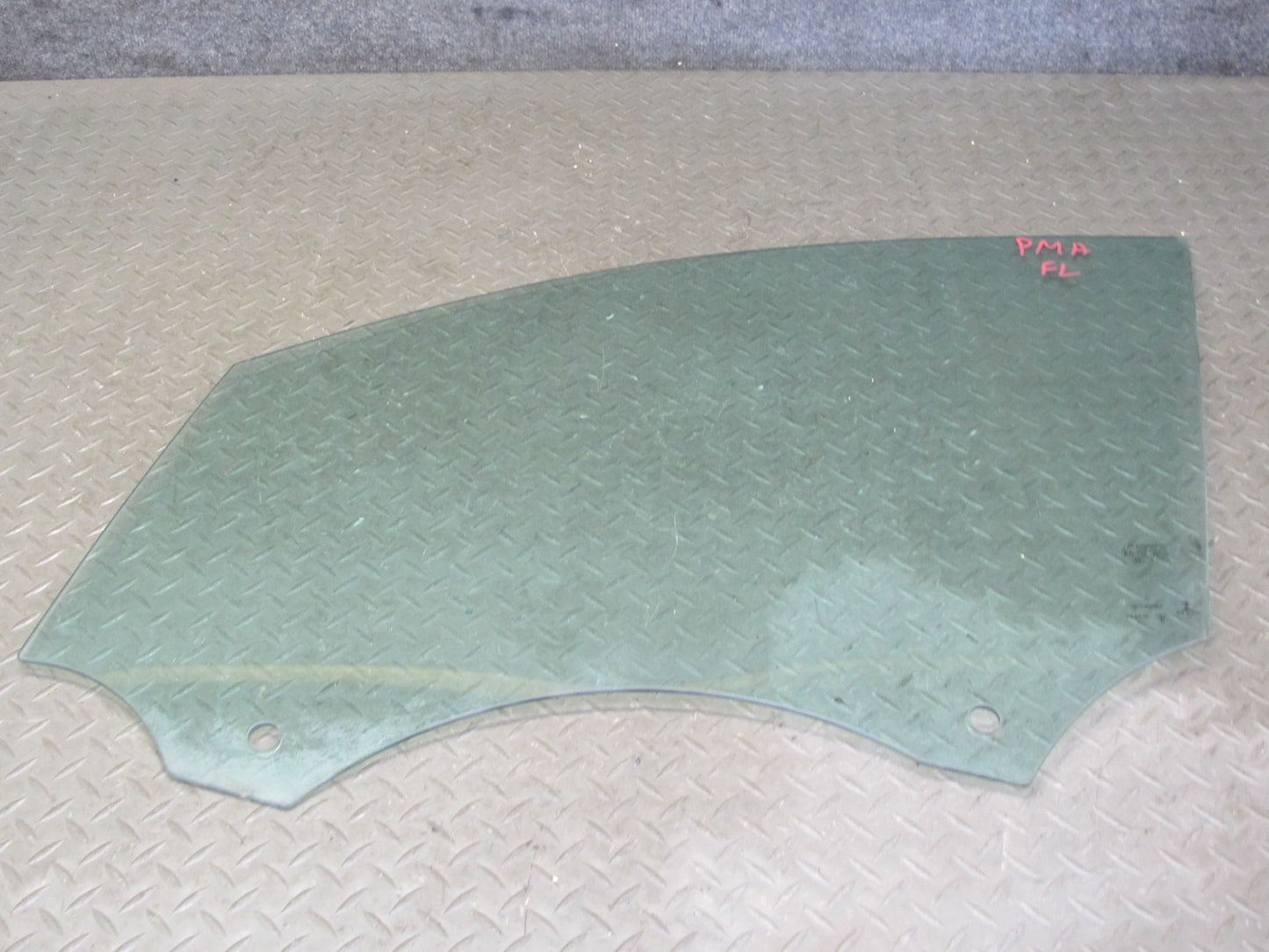 2015-2025 Porsche Macan Front Left Door Glass Window
