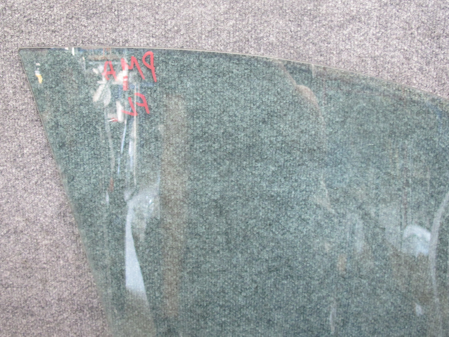2015-2025 Porsche Macan Front Left Door Glass Window